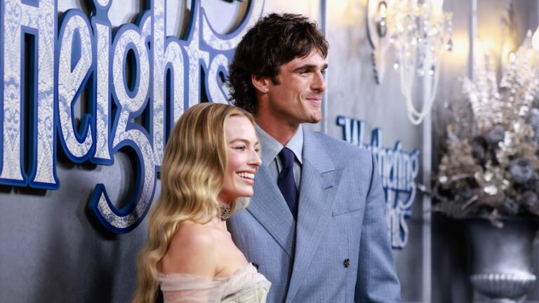 margot-robbie-and-jacob-elordi-shine-at-wuthering-heights-premiere