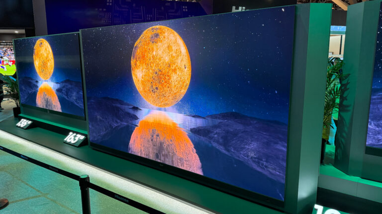 micro-led-tvs-remain-expensive-despite-promising-technology
