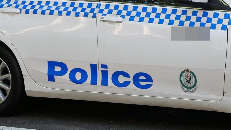 two-dead-in-sydney-crash-involving-alleged-stolen-vehicle