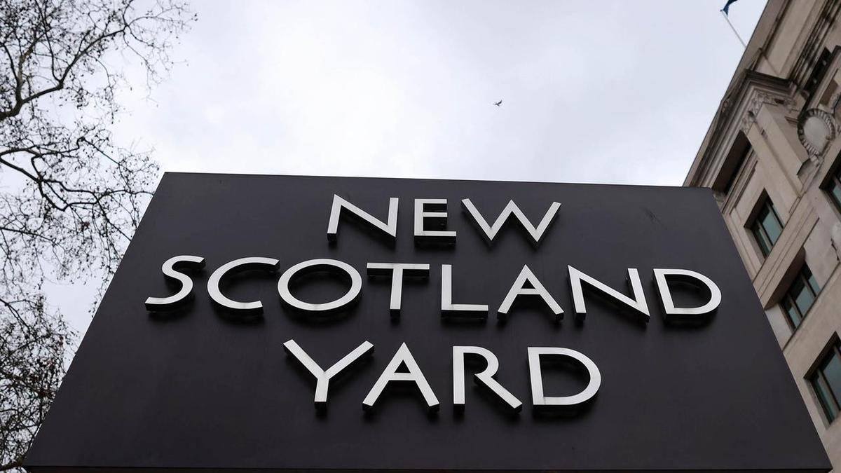 uk-police-arrest-13-year-old-in-stabbing-of-two-teens