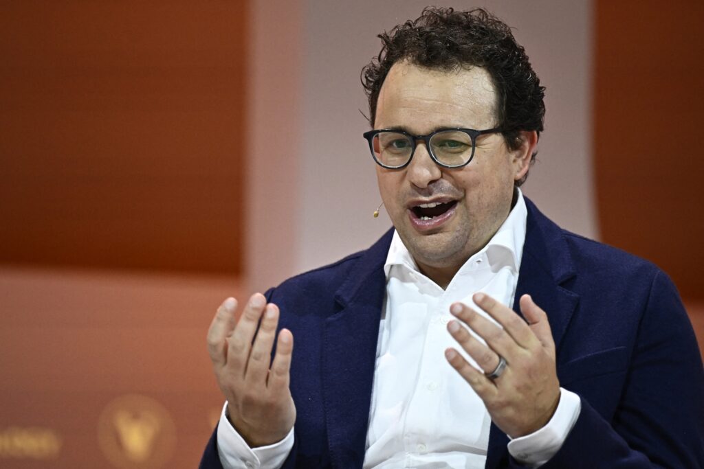 claude-ai-faces-major-outage-users-report-widespread-access-issues