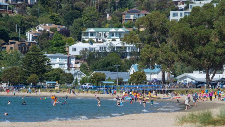 kingston-beach-leads-hobart-s-real-estate-surge-with-32-growth