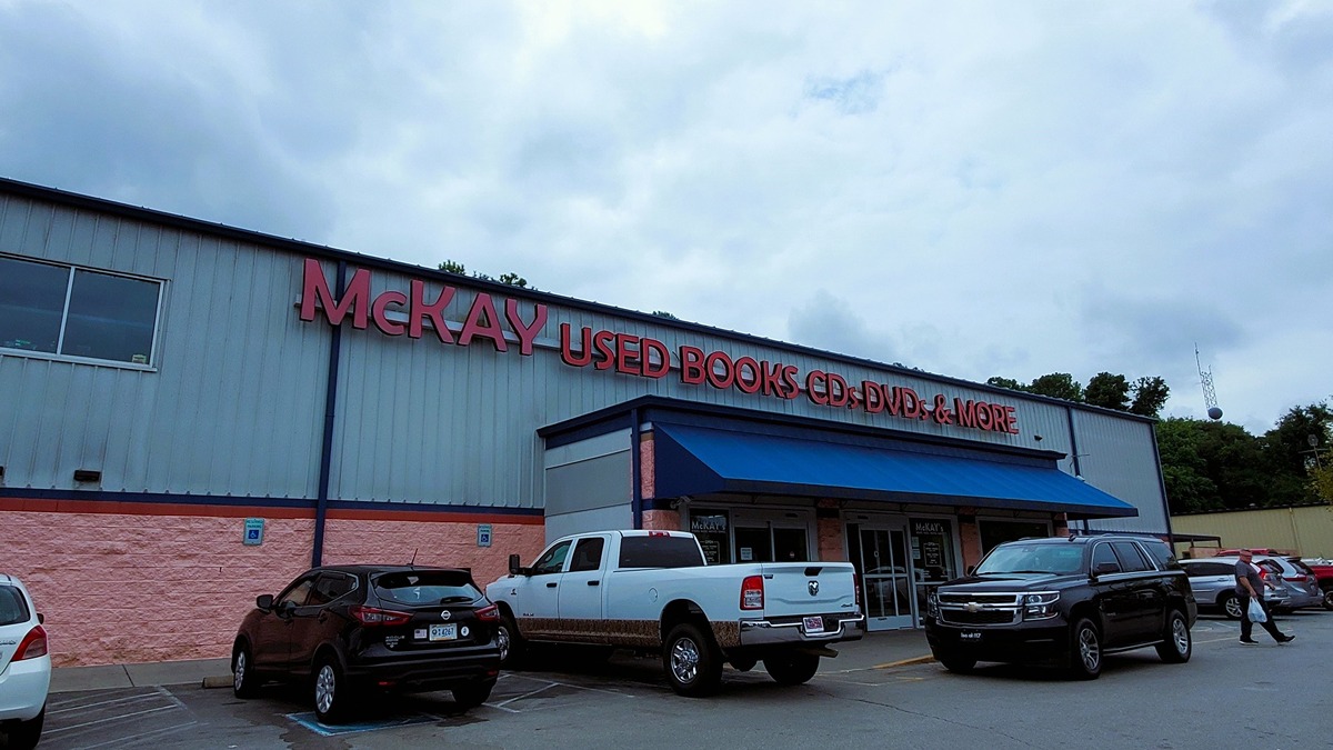 knoxville-s-mckay-s-store-to-close-impacting-54-employees