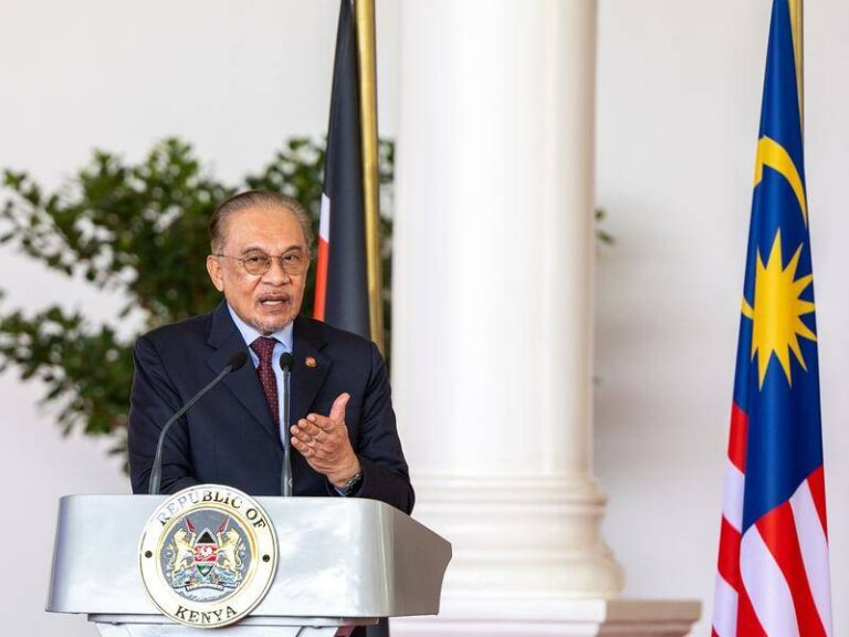 malaysian-parliament-rejects-two-term-limit-for-prime-ministers