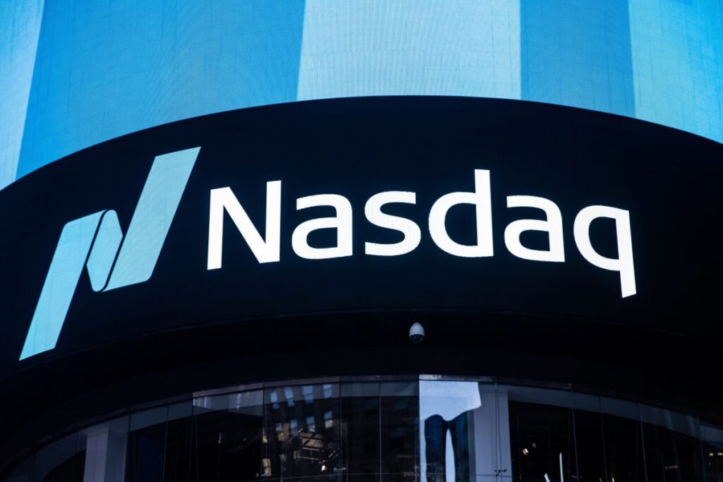 nasdaq-surges-over-1-as-tech-stocks-rally-amid-easing-oil-prices