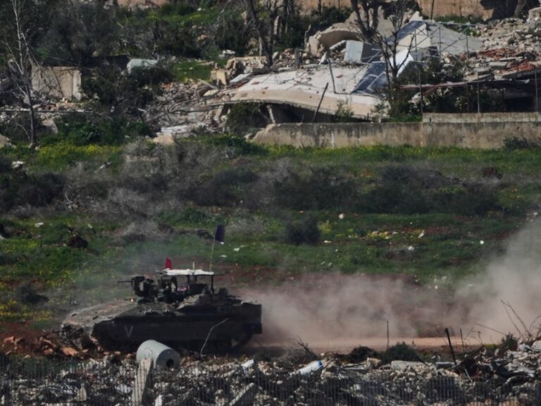 oil-prices-surge-4-amid-wall-street-decline-asx-faces-drop