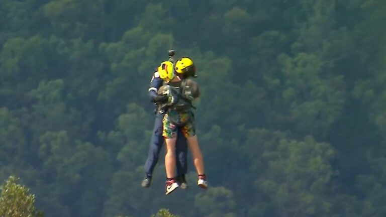 six-teens-rescued-from-mount-barney-in-urgent-operation