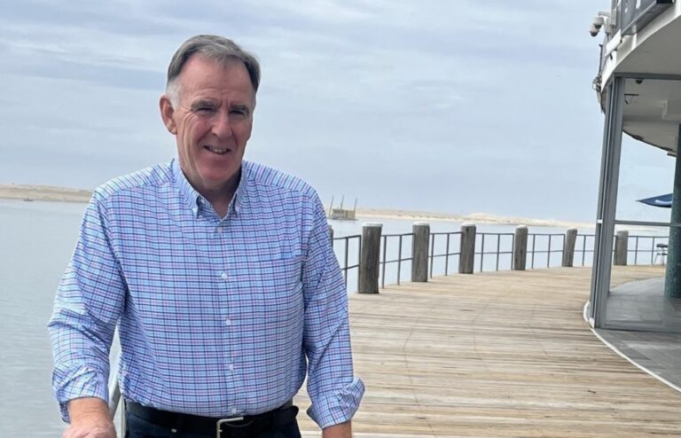 the-entrance-boardwalk-reopens-today-after-urgent-repairs