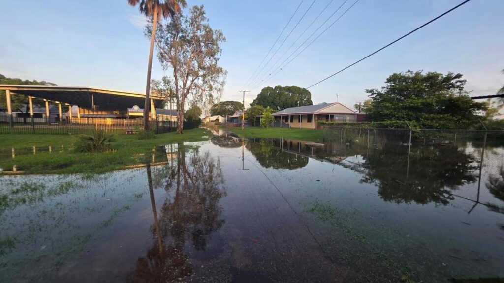 urgent-flooding-crisis-katherine-faces-week-of-devastation