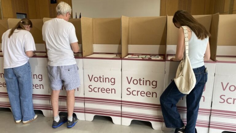 urgent-update-queensland-electoral-map-scraps-two-seats