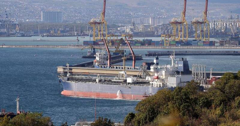 us-grants-30-day-sanctions-waiver-for-russian-oil-purchases